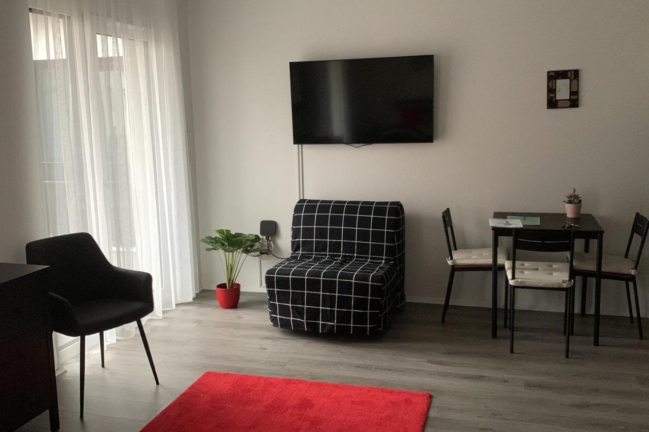 New Blue Danube With Balcony And Parking Apartamento Budapest
