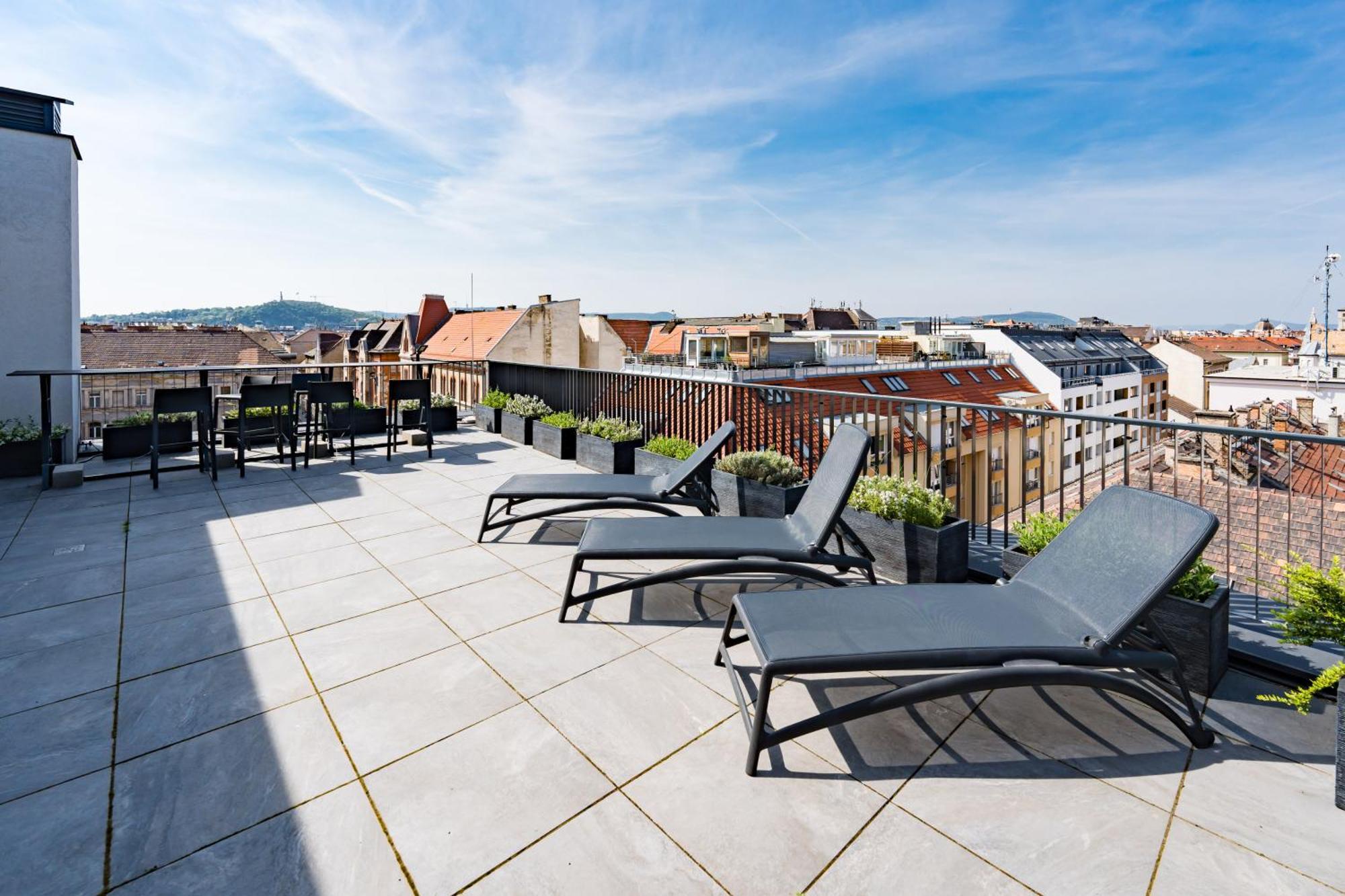 Apartamento New Blue Danube With Balcony And Parking *